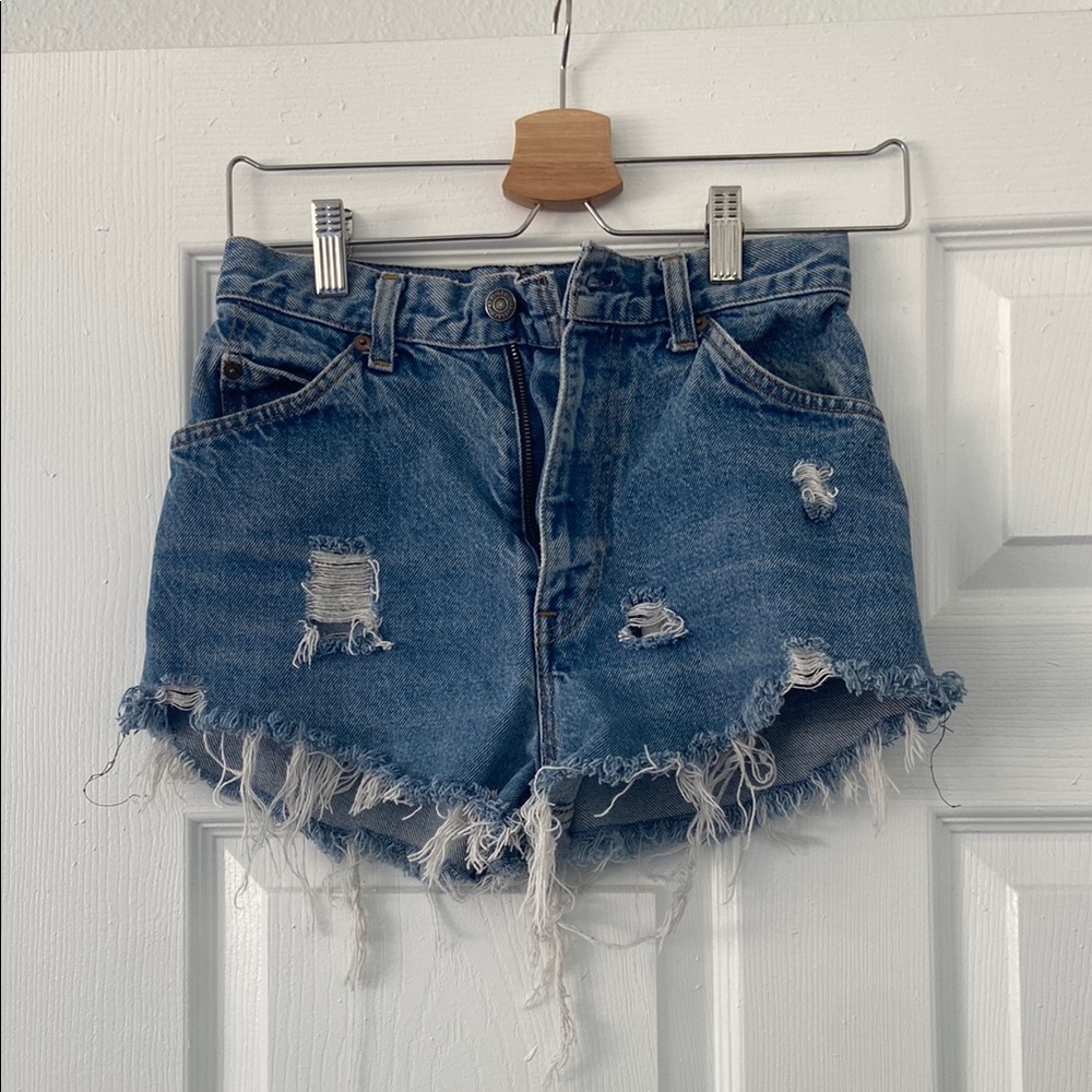 Distressed vintage Levi’s Blue Denim Shorts